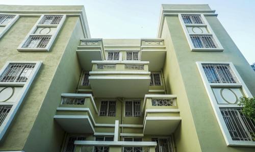 Pune Hotel | Treebo Luxe Suite, Shivaji Nagar