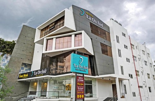 Thanjavur Hotel | Treebo Premium La Orchid, Big Temple