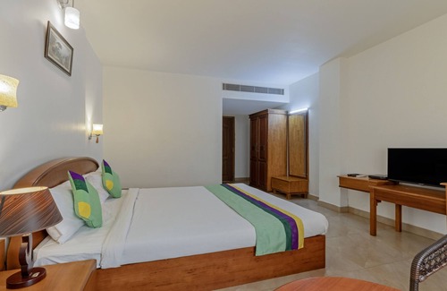 Kannur Hotel | Treebo Sadhoo Heritage