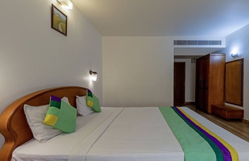 Kannur Hotel | Treebo Sadhoo Heritage