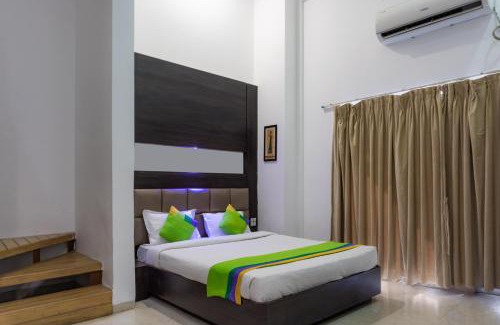 Thane West Hotel | Treebo The Blue Roof