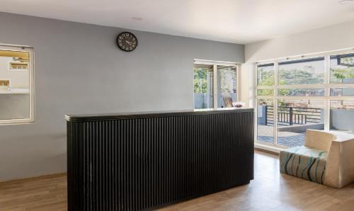 Perambur Purasavakam Hotel | Treebo Treetops Inn - Anna Nagar