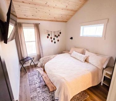 Elkhart House | Treehouse Acres