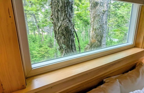 Hancock Cabin | Treehouse near Bar Harbor. Luxurious and private!