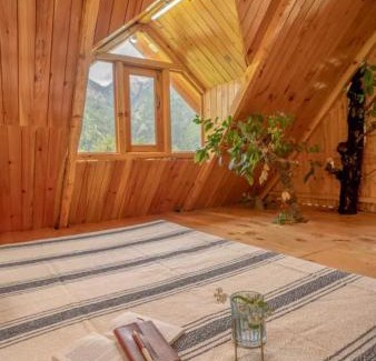 Banjar House | TREEHOUSES JIBHI,SWASTIK and HIMALAYAN OUTSKRIT