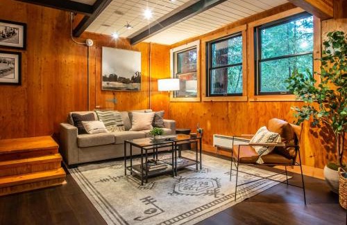 Glacier House | Treetop Hideaway, Sleeps 2