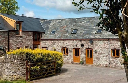 Brecon House | Trefaen Cottage, Trefaen Cottage in the Brecon Beacons