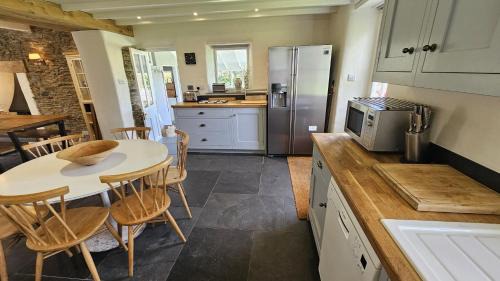 Ruan High Lanes House | Tregongon House