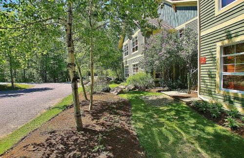 Tremblant-Les-Eaux Apartment | Tremblant Les Eaux by Rendez-Vous Mont-Tremblant