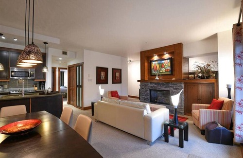 Versant Soleil Apartment | Tremblant Prestige - Étoile 1510-11