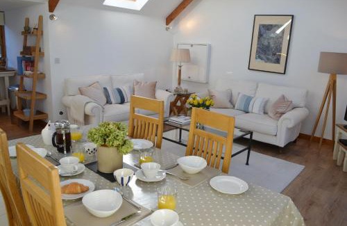 Stenalees House | Tremodrett House Barn