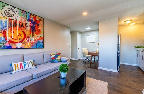 Tremont Apartment | Tremont DWTN Modern entire unit