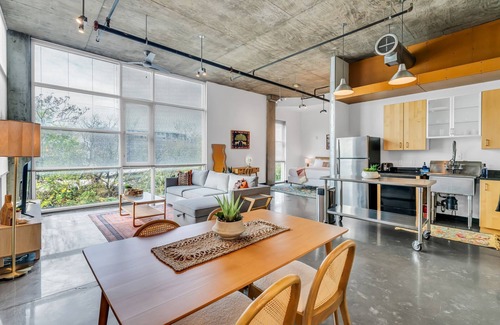 The Gulch Apartment | Trendy Gulch Studio Near Nashville Hotspots