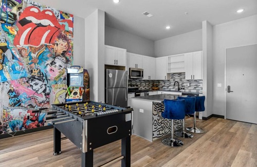 South Nashville Apartment | Trendy Oasis: 8 Min to Broadway w/Arcade Fun!