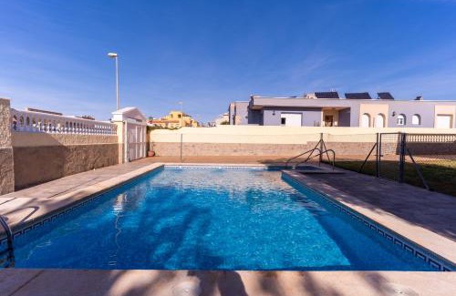 Retamar House | TrendyHomes Chalet Retamar