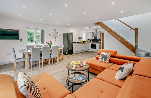 Saint Columb Major House | Trevone - Four Bedroom House, Sleeps 8