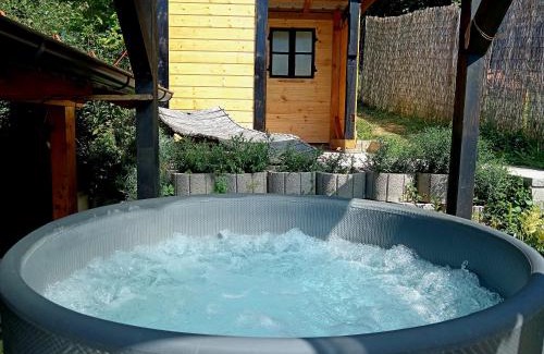 Breznicki Hum House | Tri breze