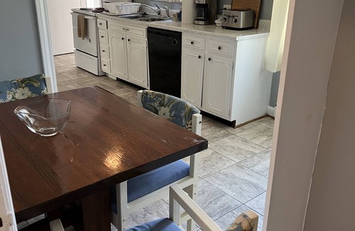 Norfolk House | Tri - Level Residential Home; Pet Friendly, Wifi, Off Street Parking 4 Bedroom Home by RedAwning
