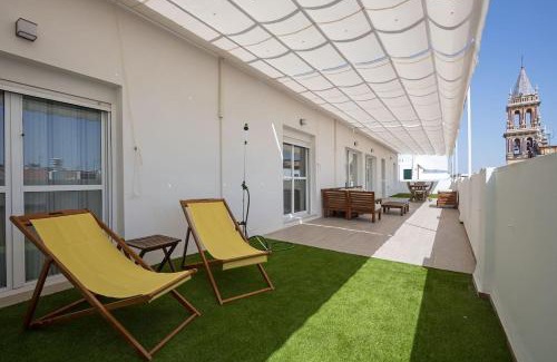 Triana Apartment | Triana Deluxe Skyview