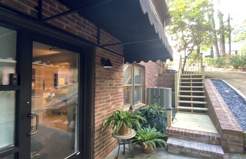 Sharpsburg House | Trilith Studios Area Lakefront