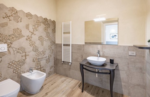 Agliana Apartment | Trilo Classic Modern Apt Close to Pistoia, Agliana, Italy