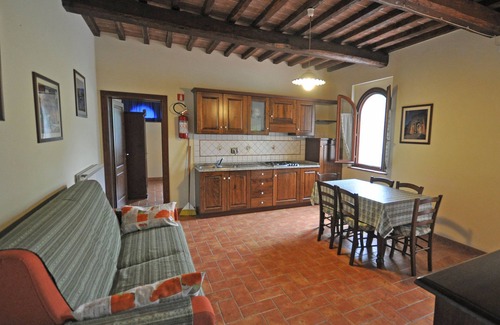 Montecatini Val di Cecina House | Trilocale 4 with pool and WIFI in the Tuscan nature for 6 people