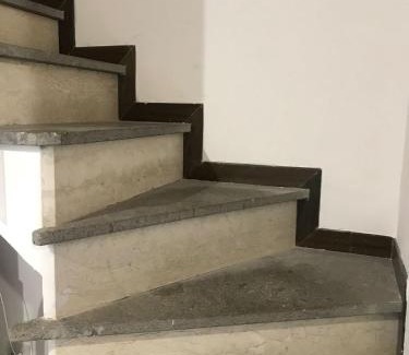 Rocca di Mezzo Apartment | Trilocale in residence Verdesirente