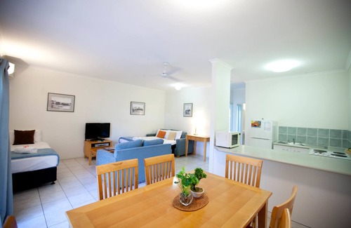 Trinity Beach Apartment | Trinity Beach Pacific
