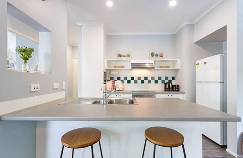 Trinity Beach Apartment | Trinity Beach Resort 2BR Apt; Pools 500m to beach!