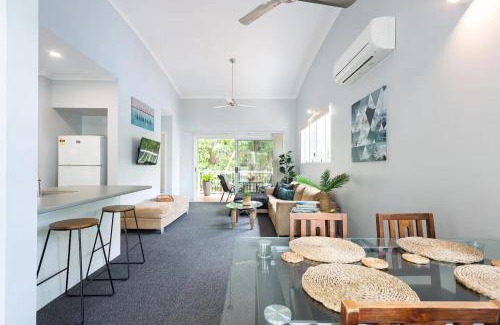 Trinity Beach Apartment | Trinity Beach Resort 2BR Apt, Pools, 500m to beach