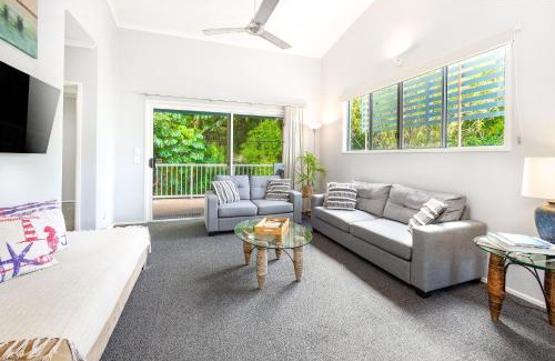 Trinity Beach Apartment | Trinity Beach Resort 2BR Apt, Pools, 500m to beach