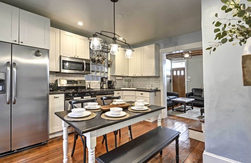 Gayborhood House | Trinity Home in Center City with Free Parking!