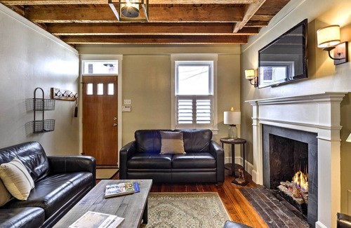 Gayborhood House | Trinity Home in Center City with Free Parking!