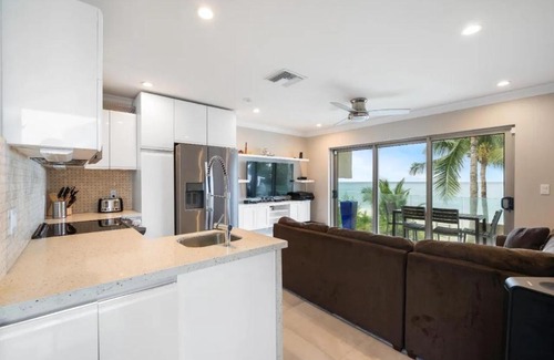 Paradise Island House | Trinity Villa