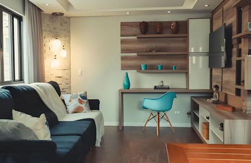 Novo Mundo House | Tripléx 4 Quartos, Lareira, 2 vagas Garagem