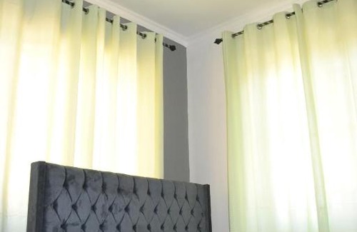 Dar es Salaam Bed & Breakfast | Triple G Inn & Pub