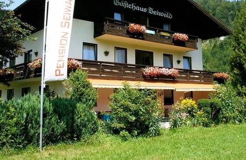 Golling an der Salzach Apartment | Triple room with shower, WC - Pension Seiwald