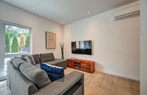 Pointe-Saint-Charles Apartment | TripMontreal 102