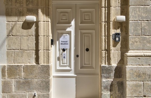 Floriana Apartment | Tritoni Studios Valletta