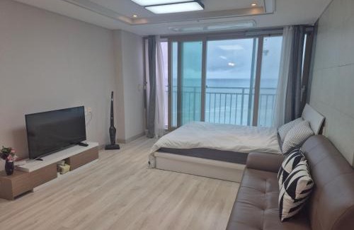 Buk-gu Apartment | Trium Ocean View