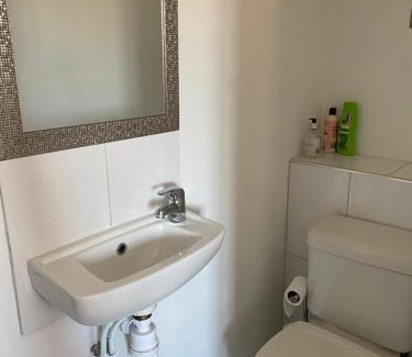 Bretby Apartment | Triumph Norton close to NEC