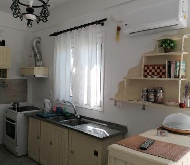 Galatas House | Trizinia View Garden