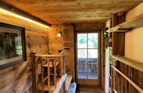 Muhlthal House | Troadkasten by Interhome