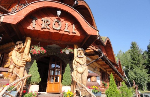 Cisna Bed & Breakfast | Troll