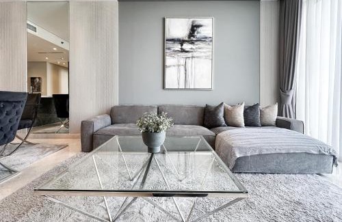 Dubai Maritime City Apartment | Trophy-Luxurious living w Serene Sea Blends View