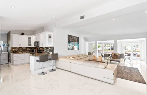 Lauderdale Isles House | Tropical 4BR w/Pool & Views!