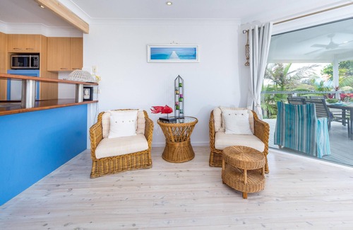 Anna Bay House | Tropical Beach Hide Away - inground pool, 2min walk to ocean foreshore & parks