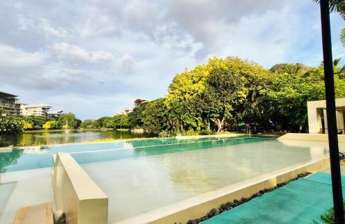 Nasugbu Apartment | Tropical Escape at Pico De Loro