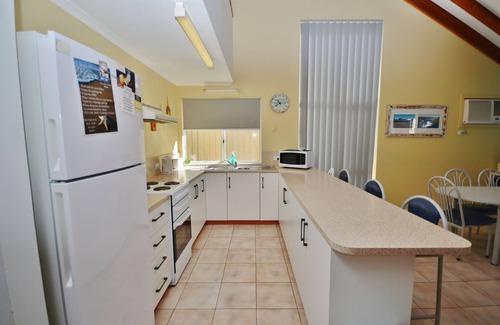 Kalbarri Apartment | Tropical Hideaway - Kalbarri, WA