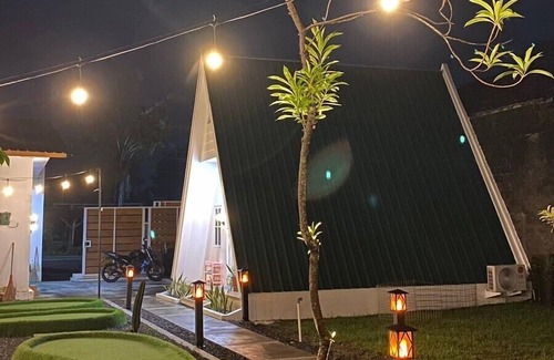 Depok Villa | Tropical House and Mini Golf Yogyakarta